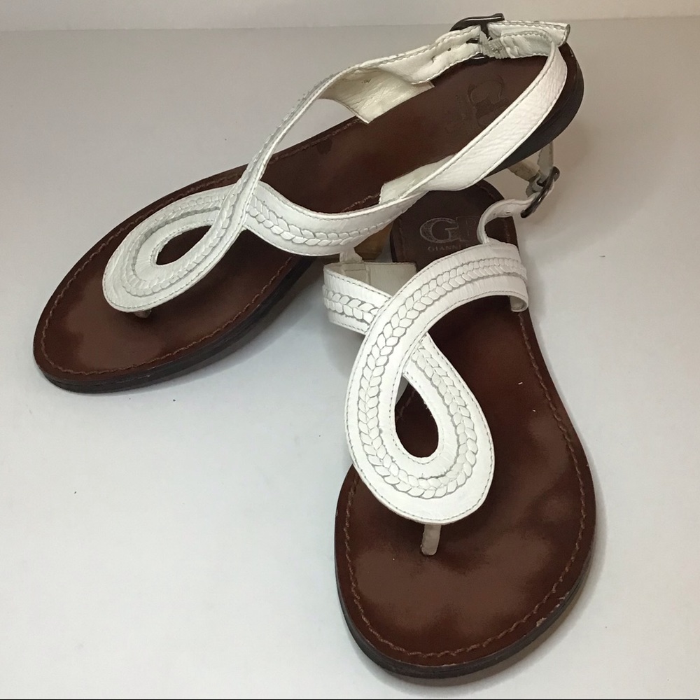 Gianni Bini White Leather Sandal 8